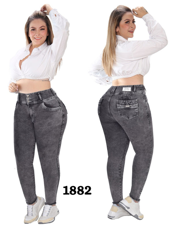 Women Plus Jeans 